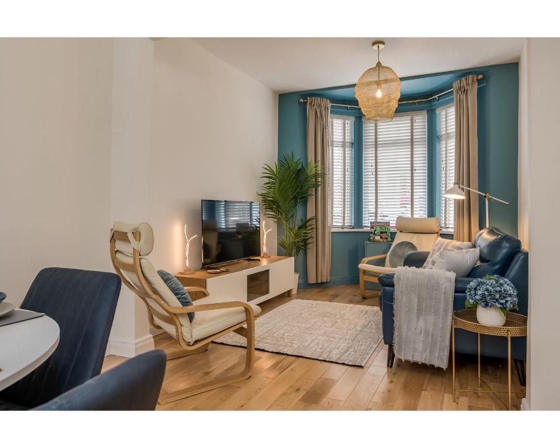 Central Belfast Apartments Chic Luxe R&R Екстер'єр фото