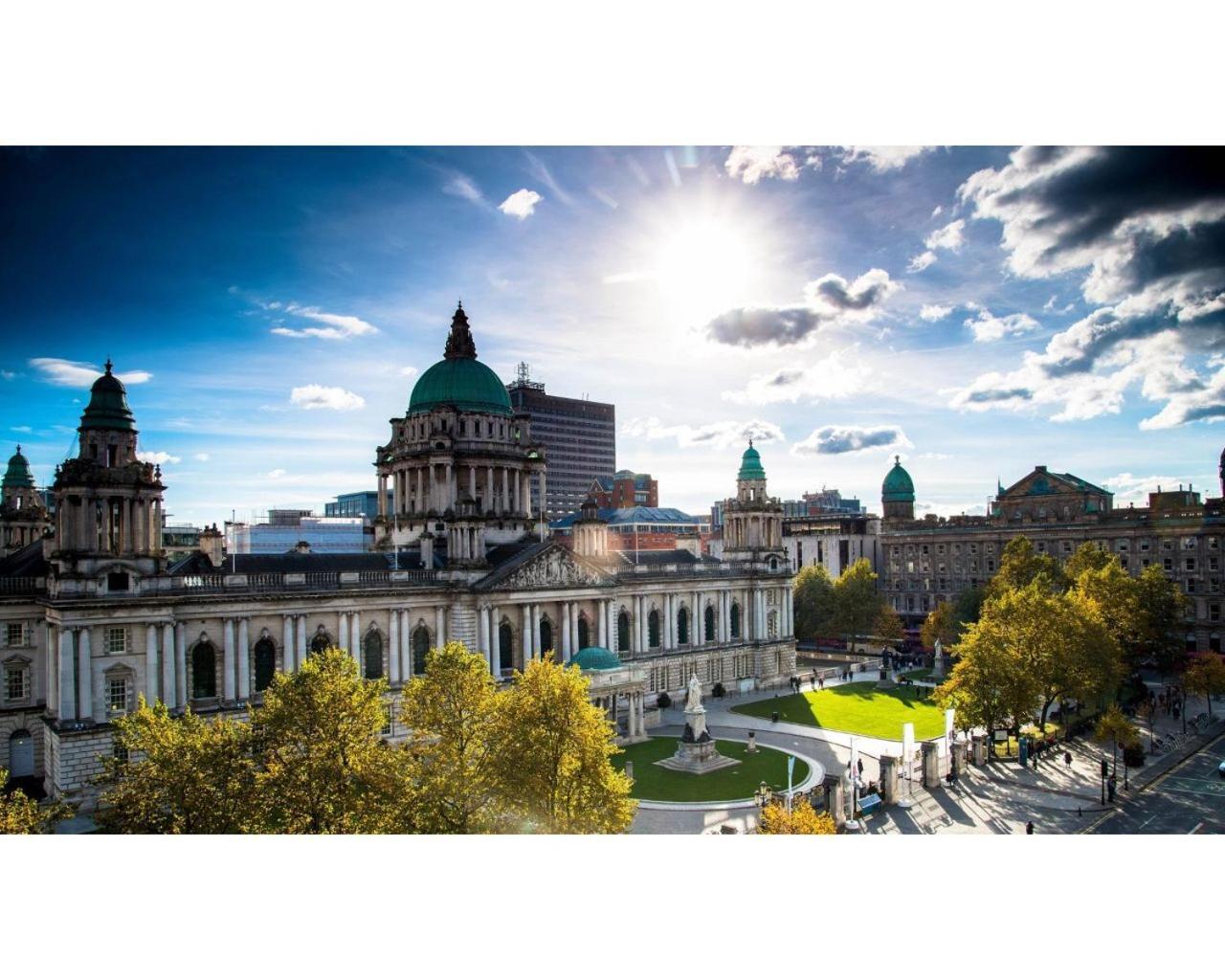 Central Belfast Apartments Chic Luxe R&R Екстер'єр фото